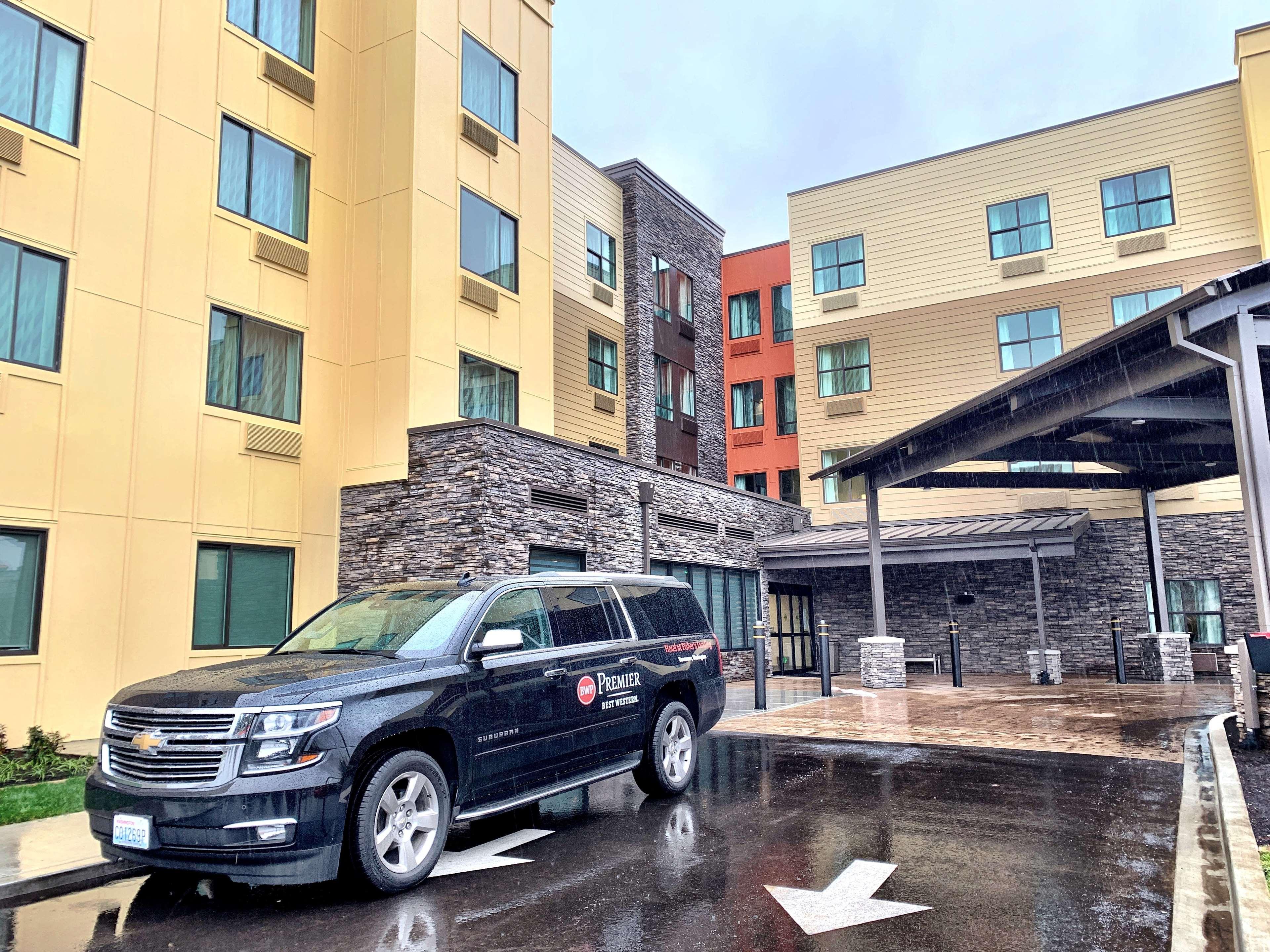 Best Western Premier Hotel at Fisher's Landing Vancouver Exterior foto