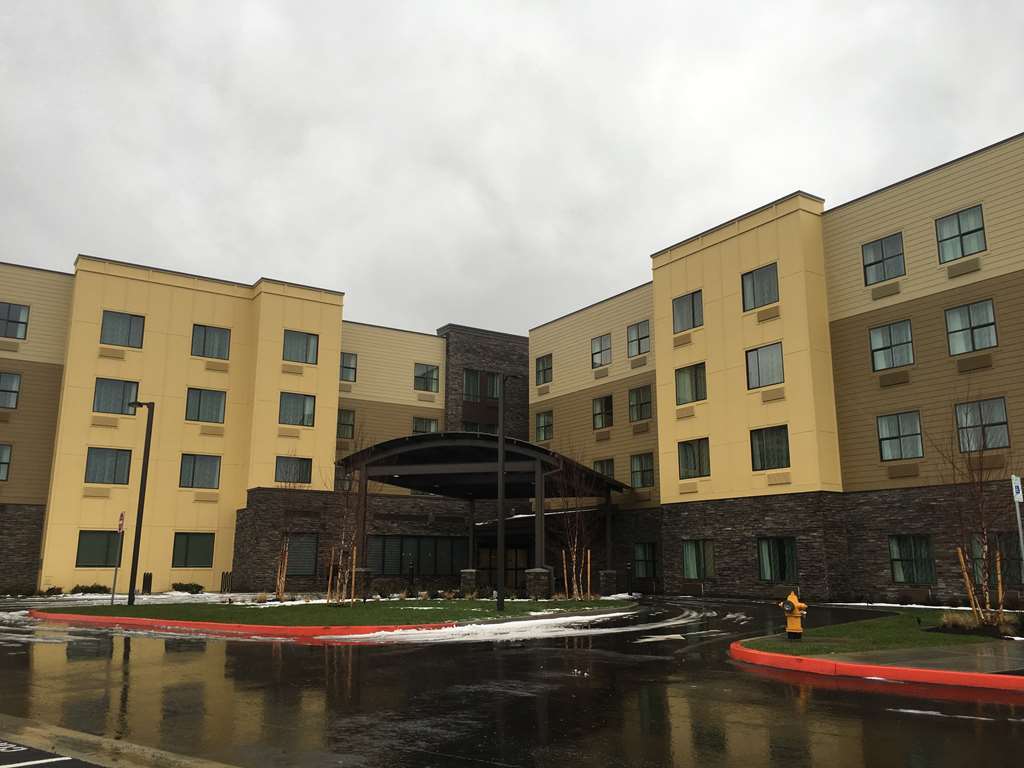Best Western Premier Hotel at Fisher's Landing Vancouver Exterior foto