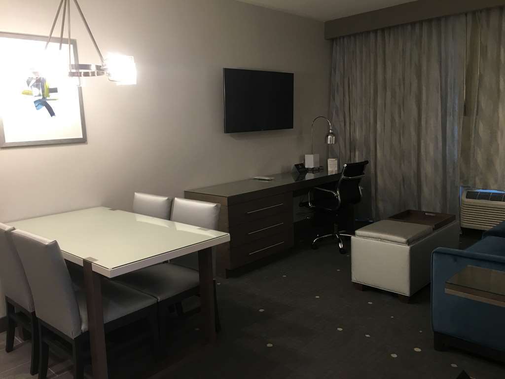 Best Western Premier Hotel at Fisher's Landing Vancouver Zimmer foto